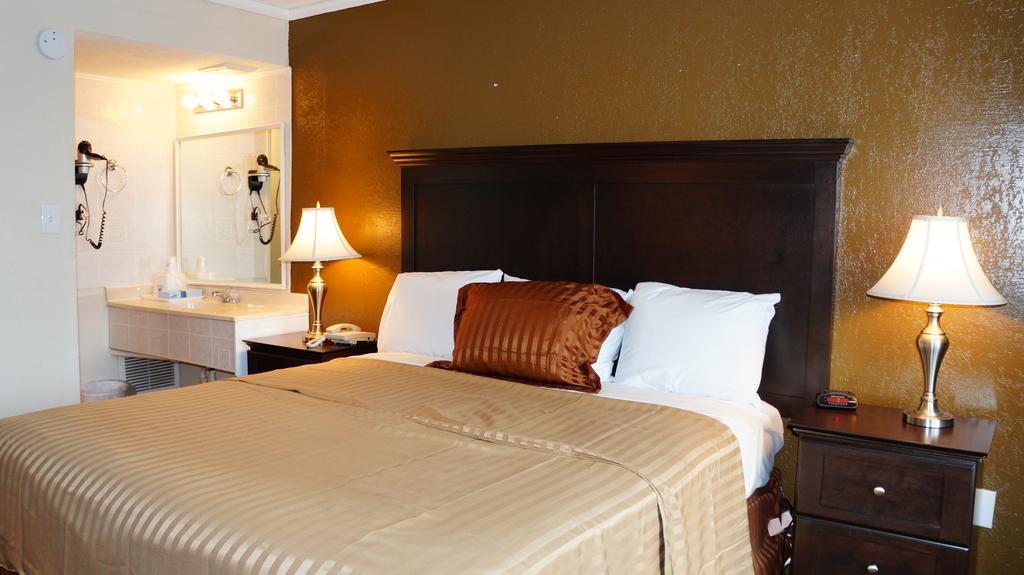 Americas Best Value Inn & Suites Kansas City Grandview Extérieur photo