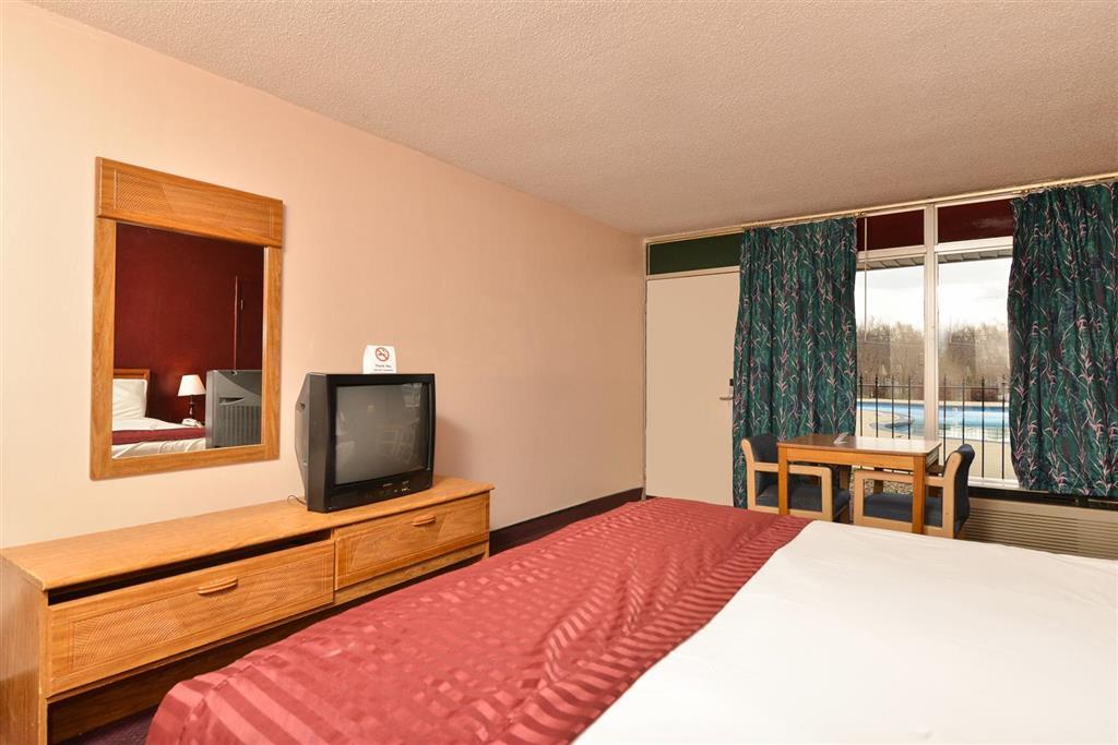Americas Best Value Inn & Suites Kansas City Grandview Chambre photo